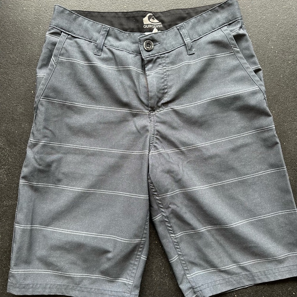 COPY - Quicksilver Hybrid shorts size 14